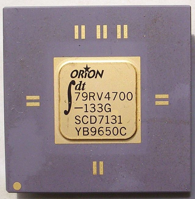 Siemens Nixdorf RM200.  IDT Orion 79RV4700-133G